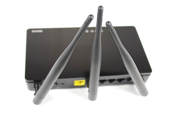 D-Link AC750_Shabakeh-Mag_03 - web